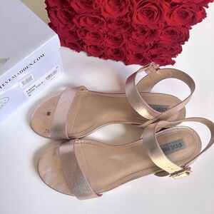 Steve Madden Cache Leather Sandal Rose Gold Size 9